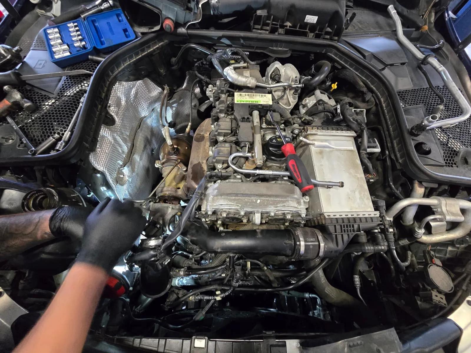 Jonthon’s Experience at the Best Auto Repair Shop Webster Texas After a Check Engine Warning